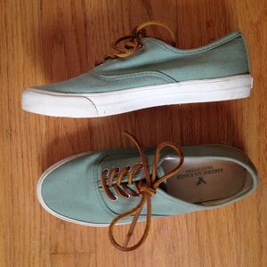 American eagle sneakers mint leather laces